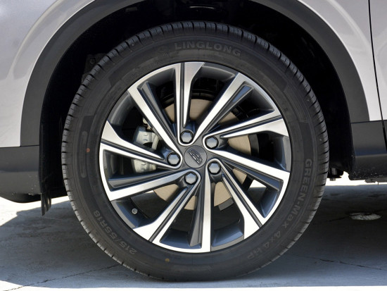 geely-sx11-koleso.jpg
