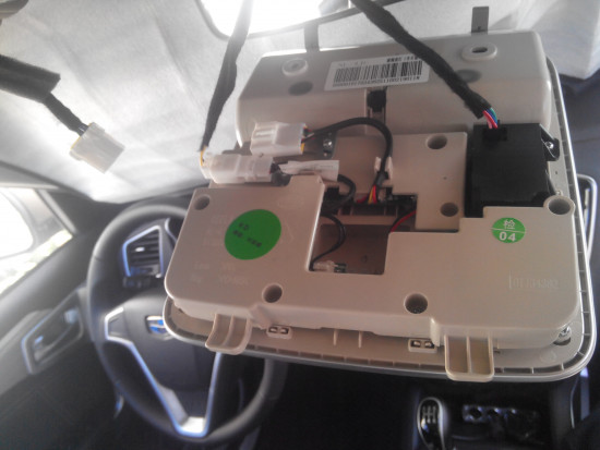 в это разъём подключаемся