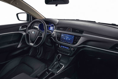 Салон Geely Emgrand 7 (фото geely-motors.com)