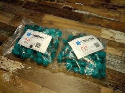 клипсы для пластикового обвеса Geely Atlas