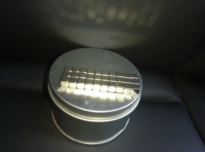 P81018-081459-min.jpg (973.76 КБ) 5953 просмотра Магнит 5х5х5 мм