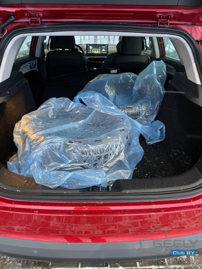 Комплект шин в багажнике Geometry C